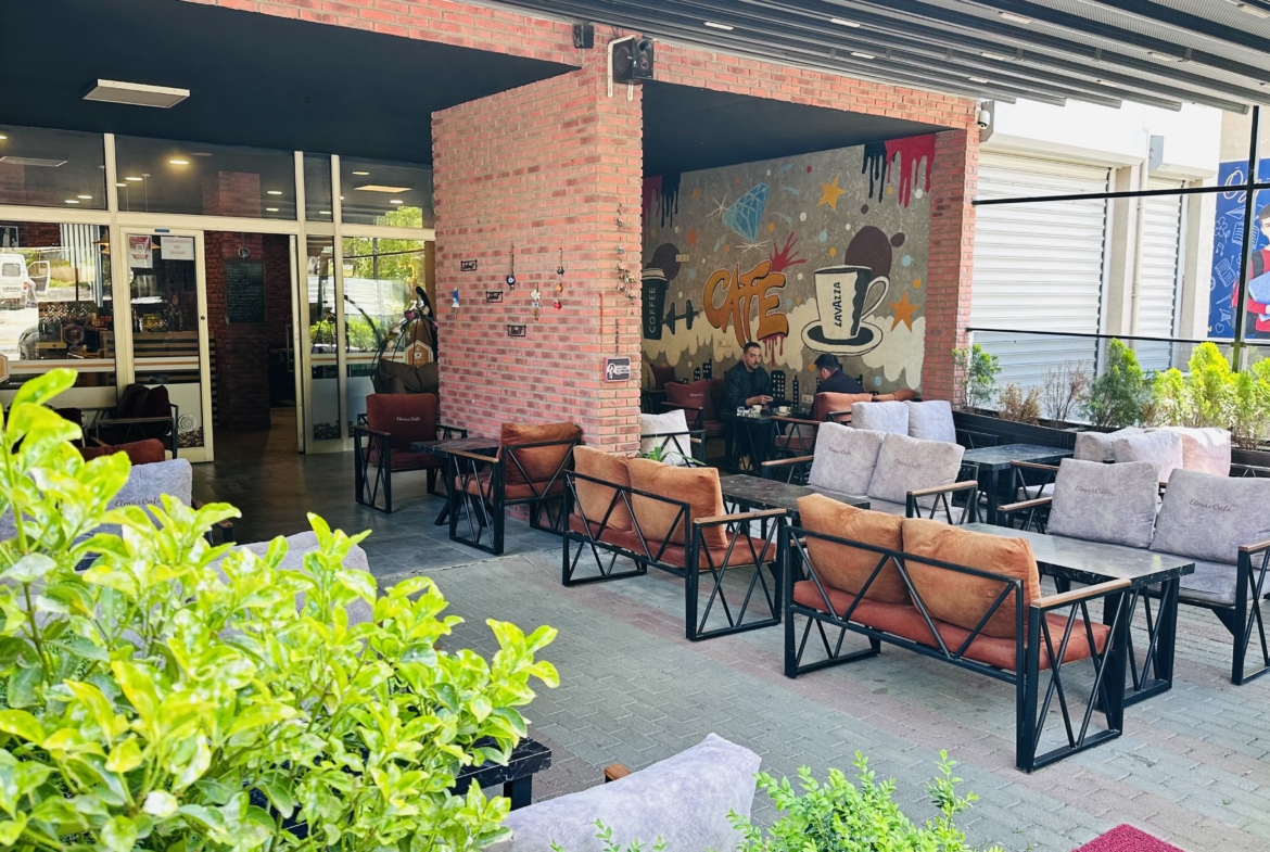 BALKAN MAHALLESİNDE DEVREN KİRALIK KURULU DÜZEN KAFE/PASTANE
