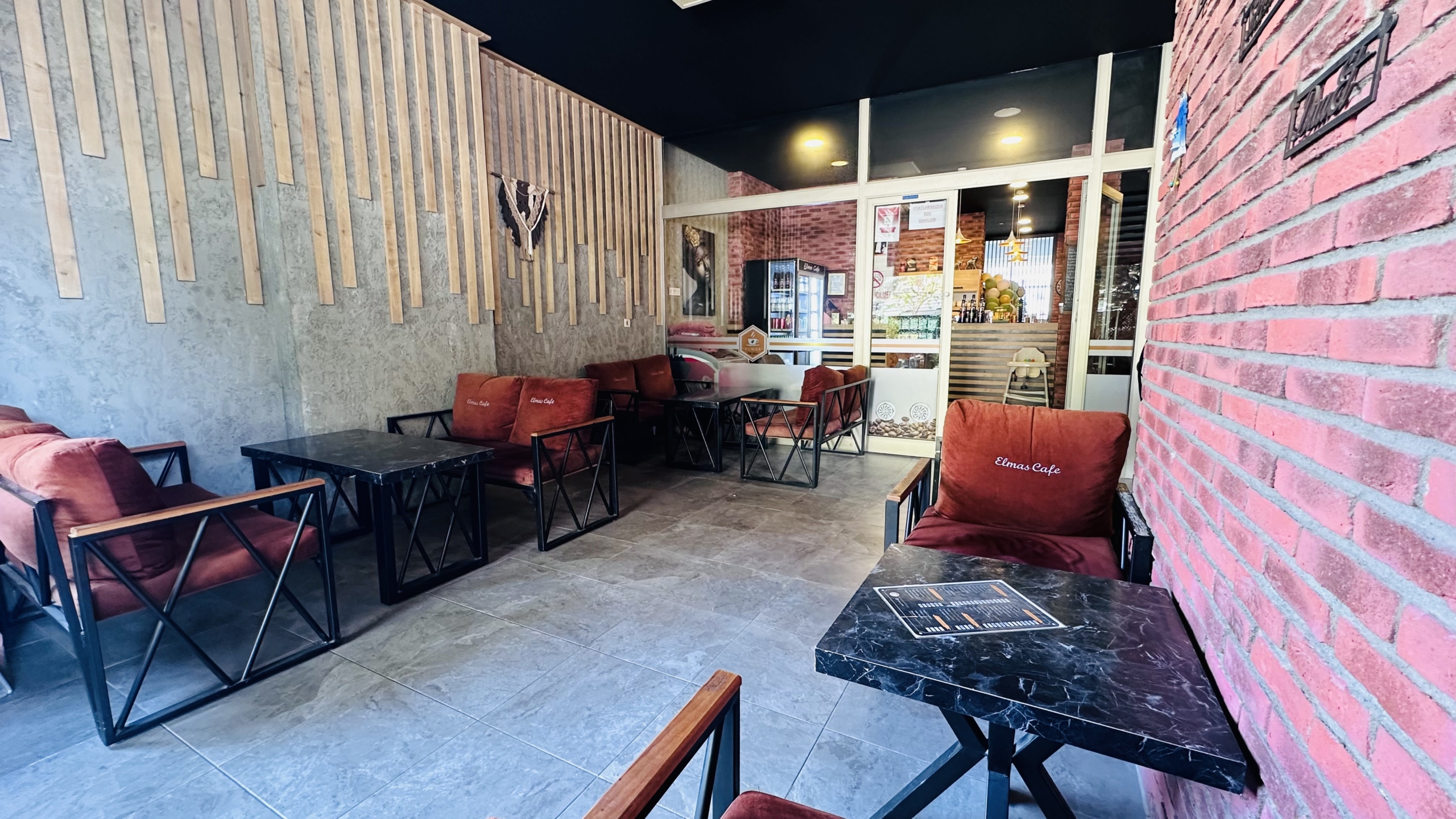 BALKAN MAHALLESİNDE DEVREN KİRALIK KURULU DÜZEN KAFE/PASTANE