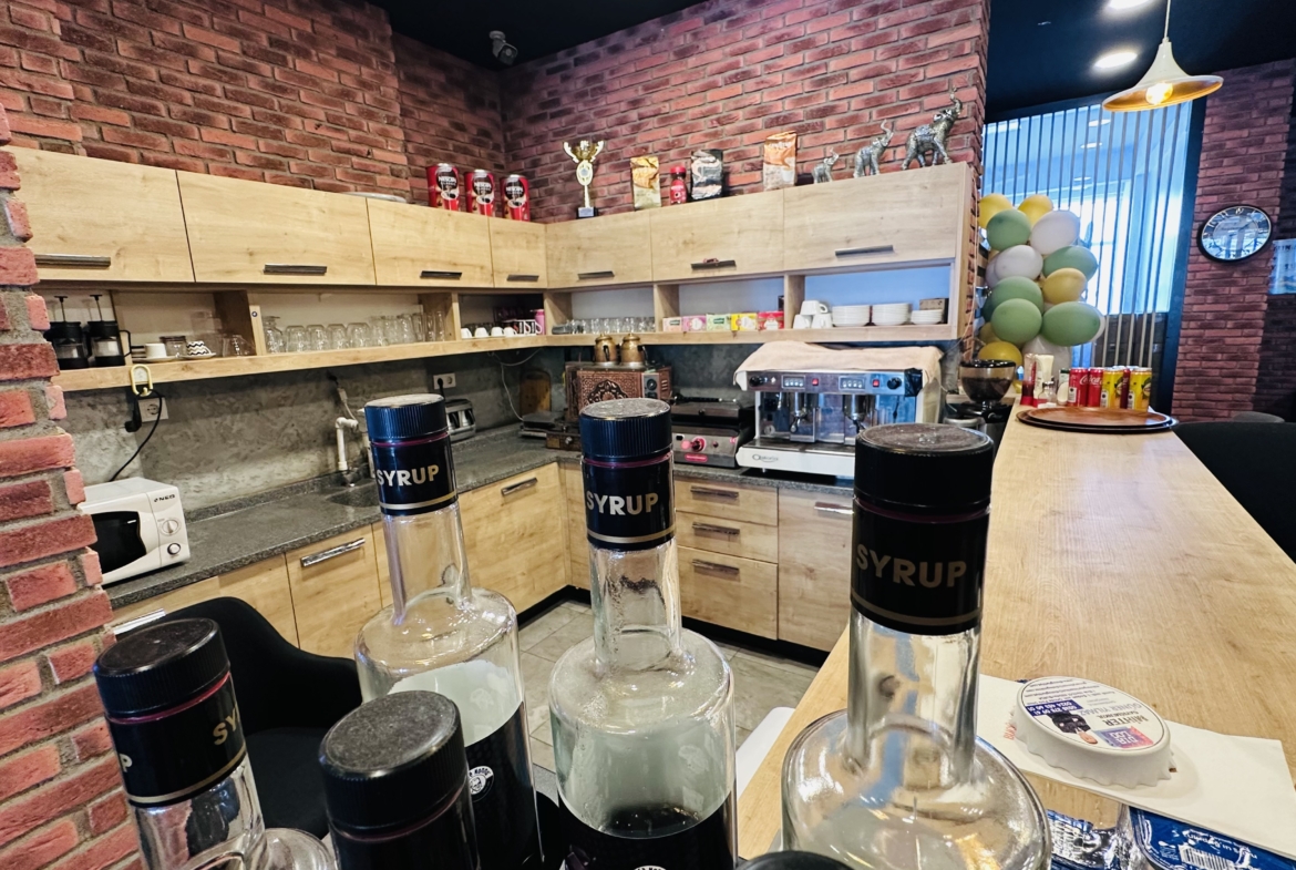 BALKAN MAHALLESİNDE DEVREN KİRALIK KURULU DÜZEN KAFE/PASTANE