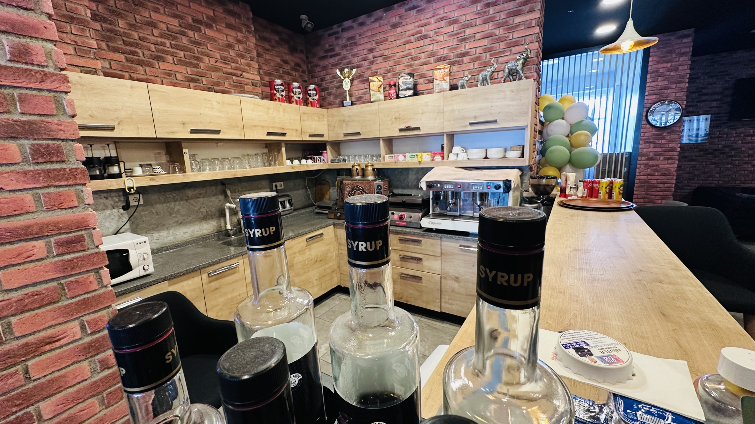 BALKAN MAHALLESİNDE DEVREN KİRALIK KURULU DÜZEN KAFE/PASTANE