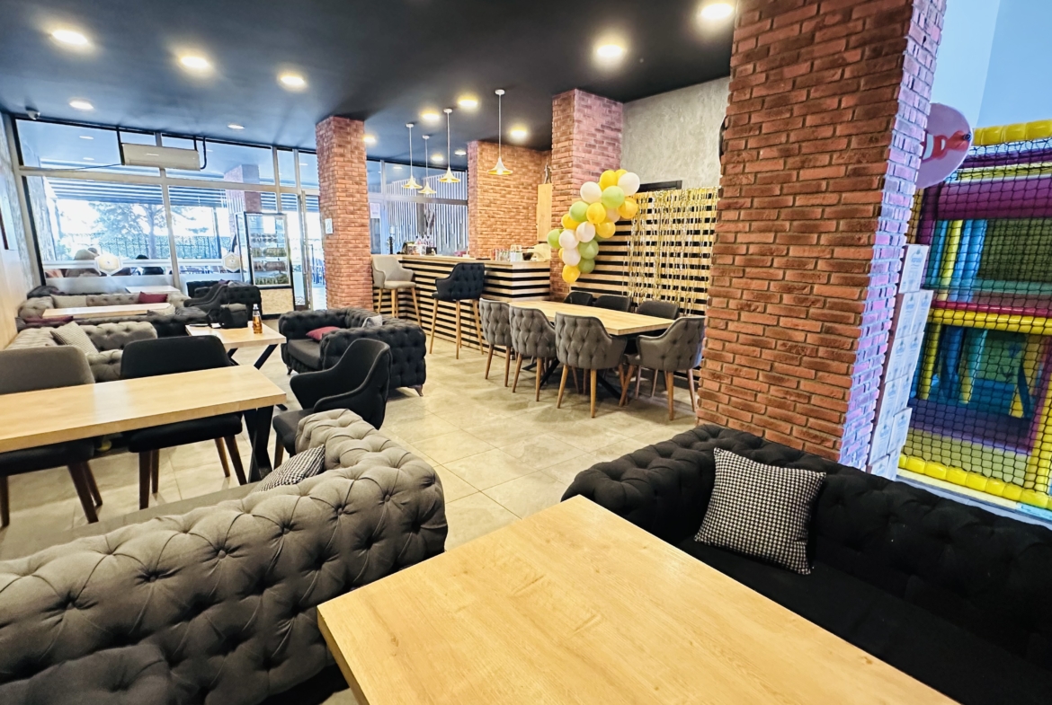 BALKAN MAHALLESİNDE DEVREN KİRALIK KURULU DÜZEN KAFE/PASTANE