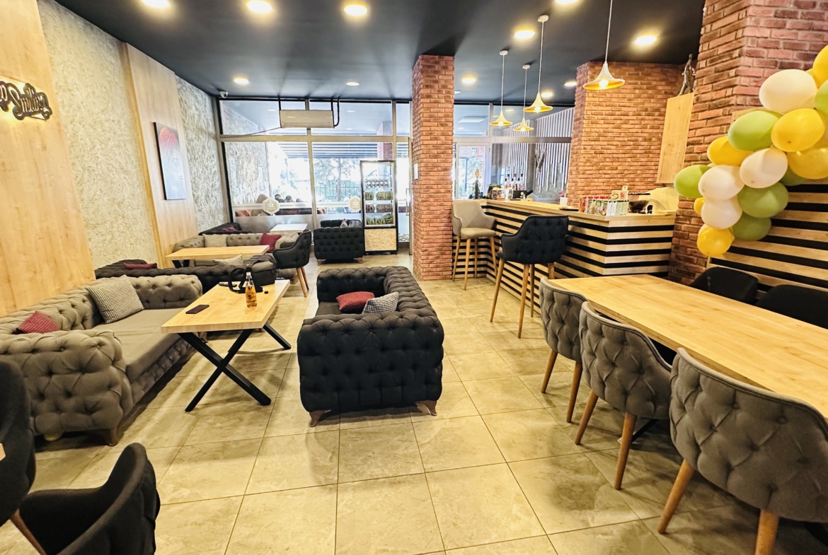 BALKAN MAHALLESİNDE DEVREN KİRALIK KURULU DÜZEN KAFE/PASTANE