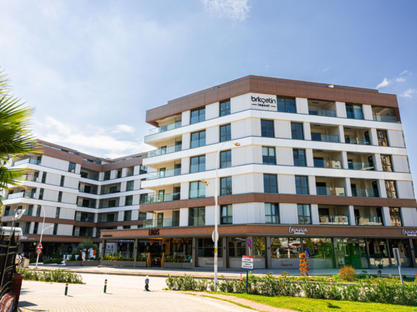 LENTUS ÖZLÜCE ! ŞEHRİN TAM KALBİNDE SATILIK LÜKS 2+1 DAİRE…
