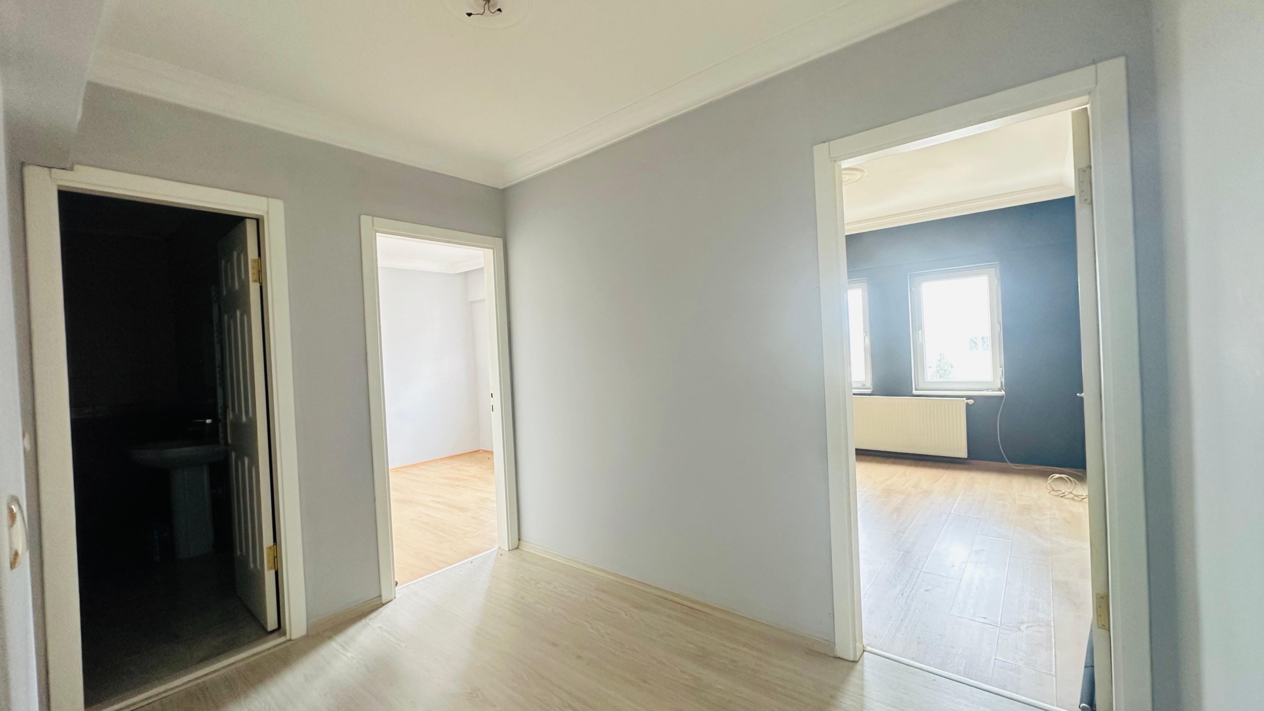 WhatsApp Image 2026-06-23 at 17.17.22 Kurtuluş’ta Acil Satılık 3+1 Daire: 135m², Nezih Konum