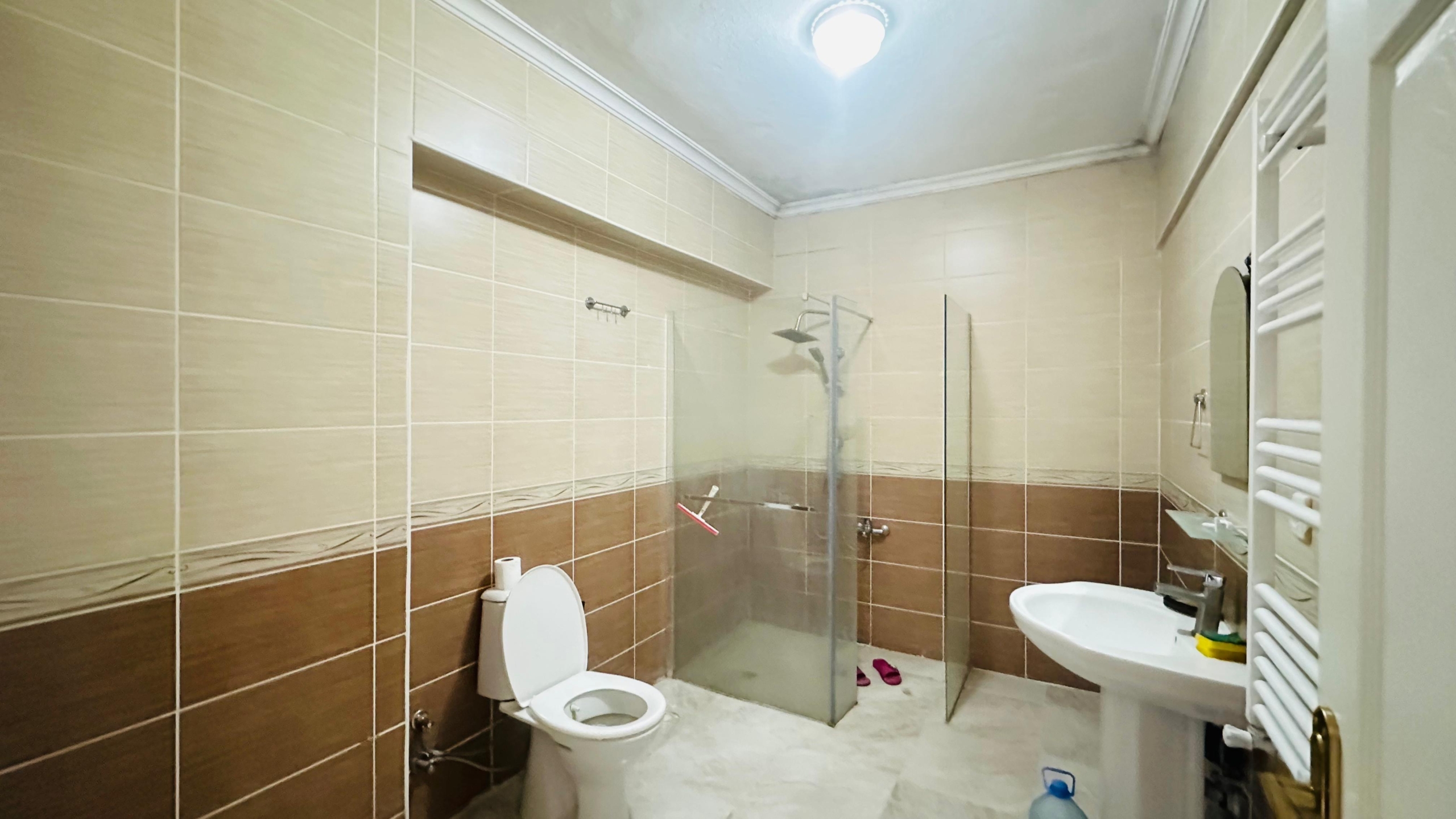 WhatsApp Image 2026-06-23 at 17.17.25 (9) Kurtuluş’ta Acil Satılık 3+1 Daire: 135m², Nezih Konum