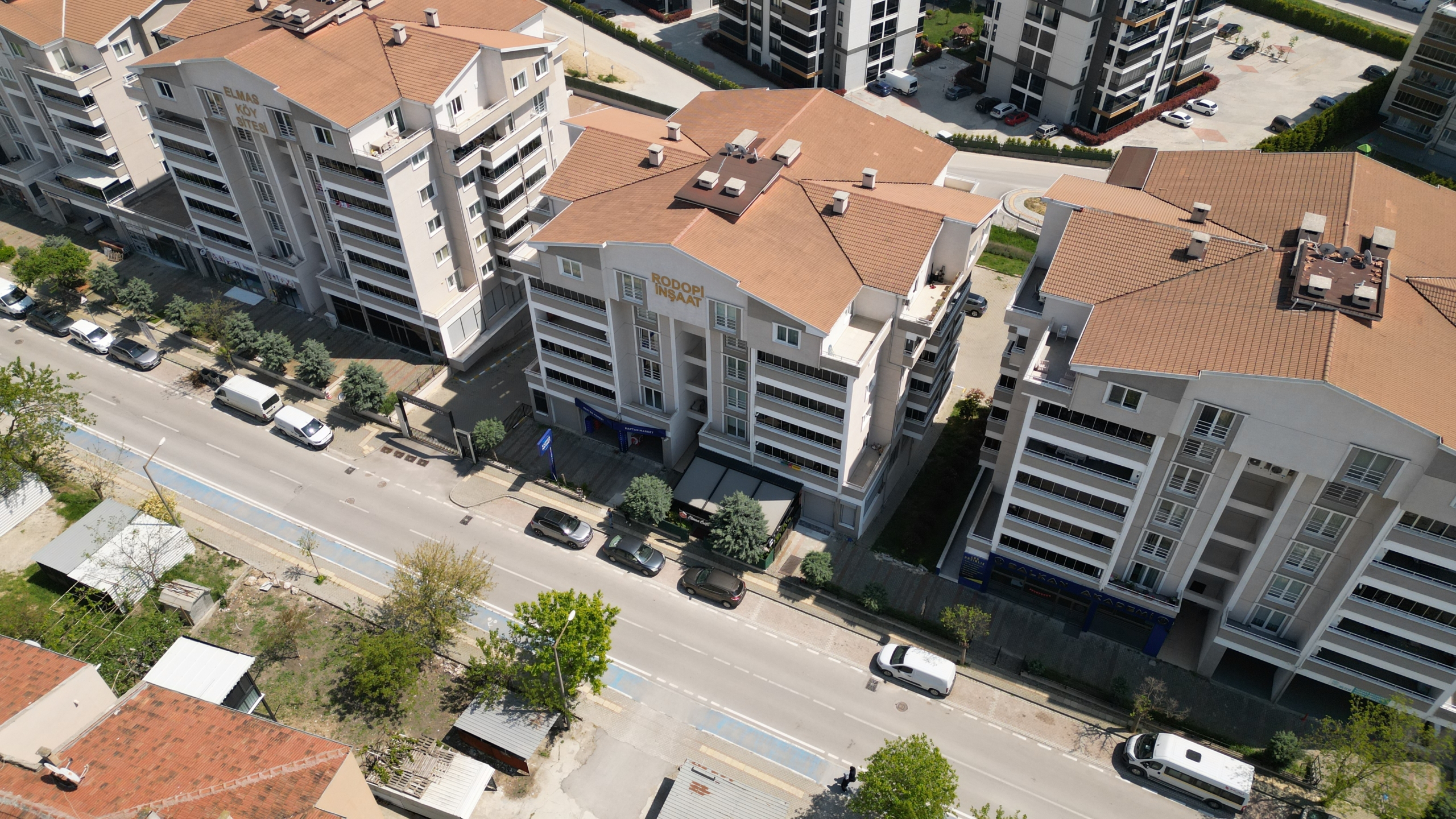 BALKAN MAHALLESİNDE DEVREN KİRALIK KURULU DÜZEN KAFE/PASTANE