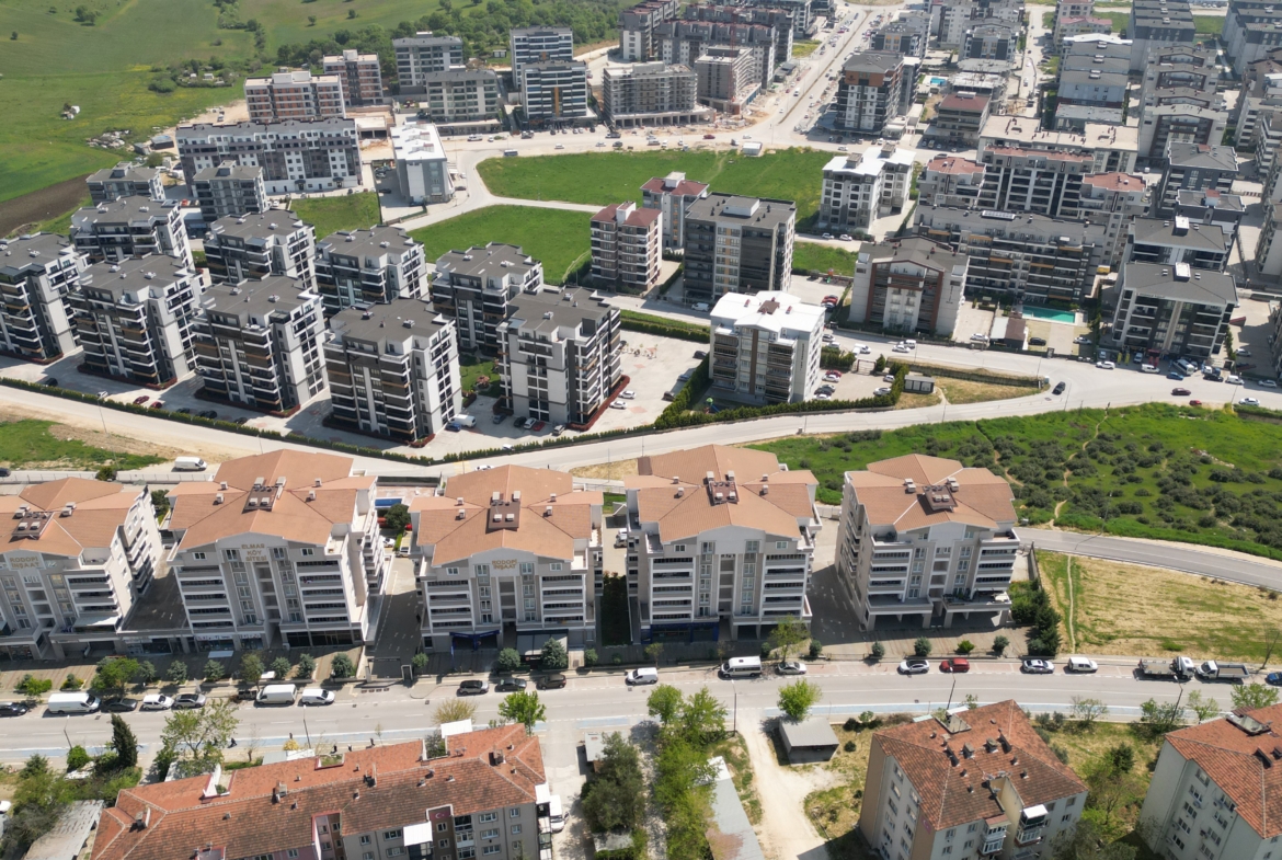 BALKAN MAHALLESİNDE DEVREN KİRALIK KURULU DÜZEN KAFE/PASTANE
