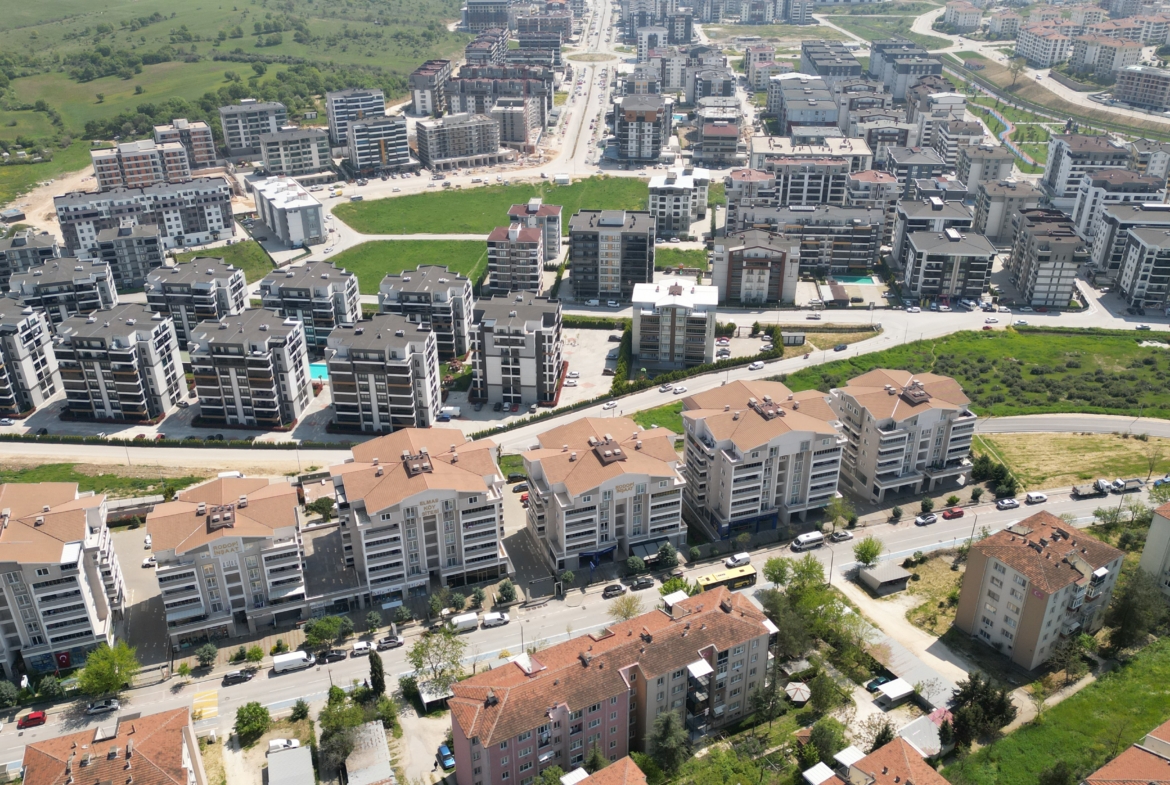 BALKAN MAHALLESİNDE DEVREN KİRALIK KURULU DÜZEN KAFE/PASTANE